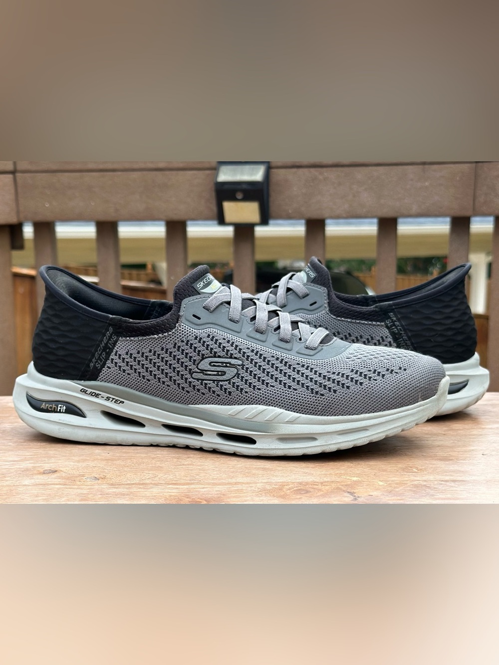 Skechers Arch Fit Glide-Step Slip-Ins Gray Black Men’s 11.5 Shoes 210956